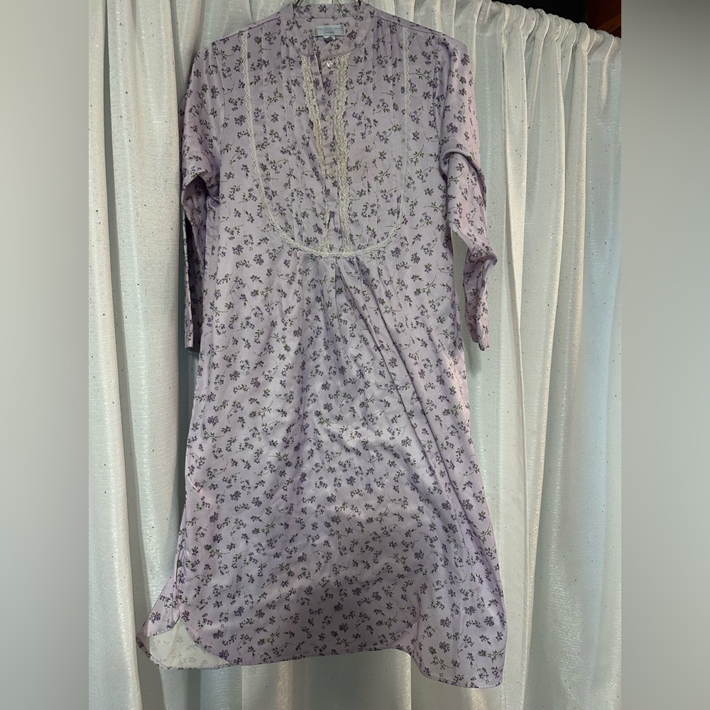 Erika Taylor Petite Floral night gown